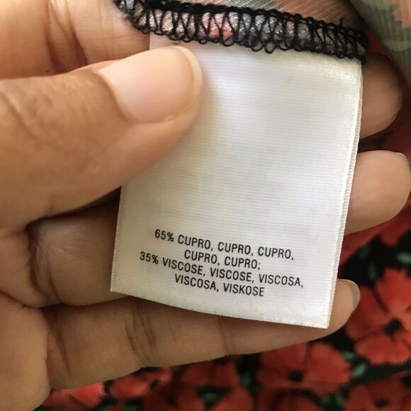 Anthropologie Red Poppy Floral Satin Cropped Wide Leg Ruffle Pants NWOT XL - Picture 8 of 9